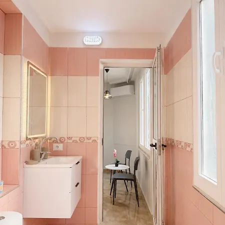 Premium 5-rooms L 4 Bathrooms L Center Appartement *
